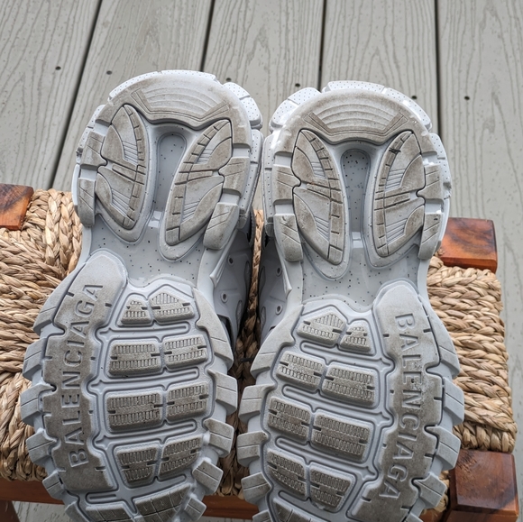 BALENCIAGA - Picture 15 of 15